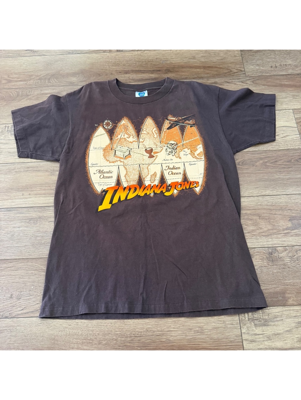 Vtg 90s Indiana Jones World Map T Shirt L Belton USA